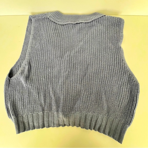 Double Zero women’s cropped cable-knit sweater vest lavender size M - Picture 2 of 7